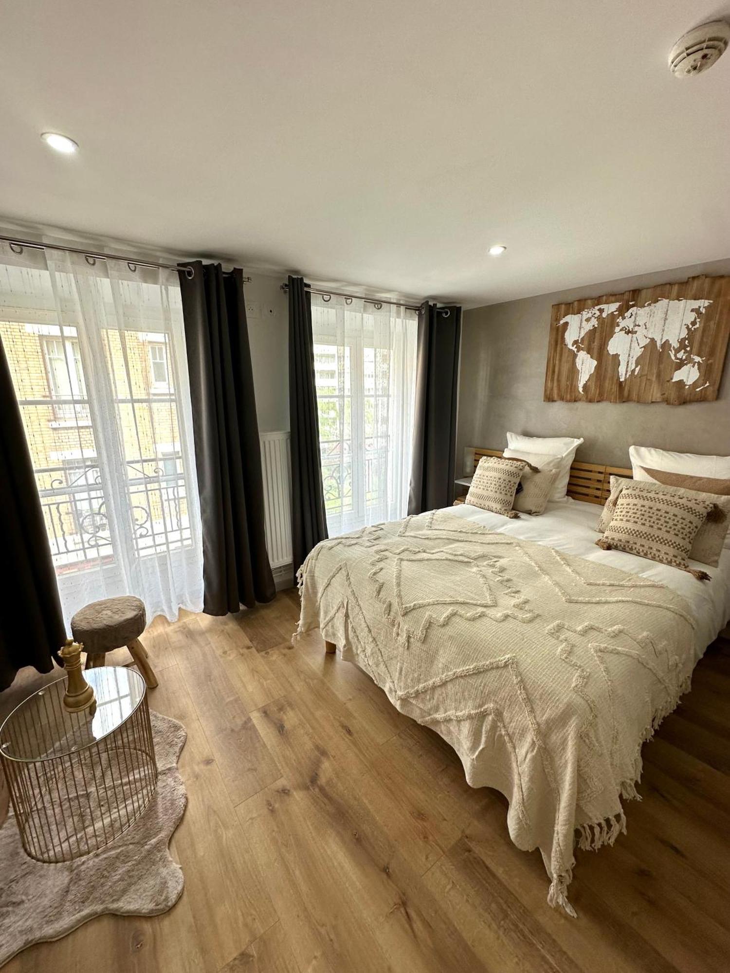 Hotel Residence A La Buttes Aux Cailles Paris Exterior foto